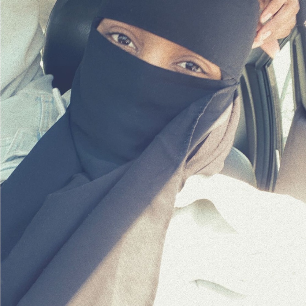 Meet your Posher, Dirahh 💕✨